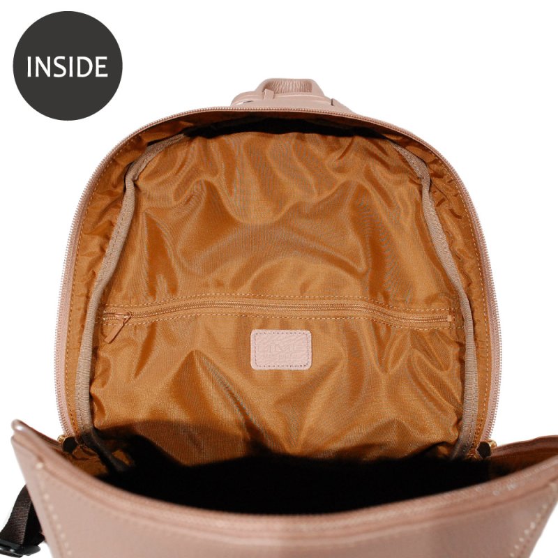 画像11: 傷が目立たないエンボスシュリンクの 軽量ラウンドリュック (11)