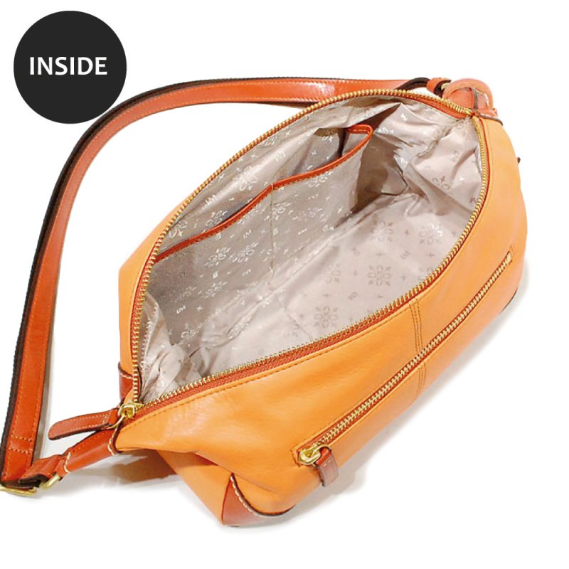 画像4: ソフトレザーの三日月形ミニショルダー (4)