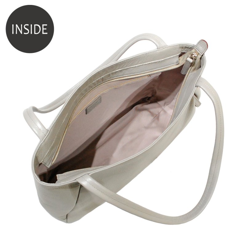 画像5: 傷が目立たないエンボスシュリンクの ティアドロップA4トート (5)