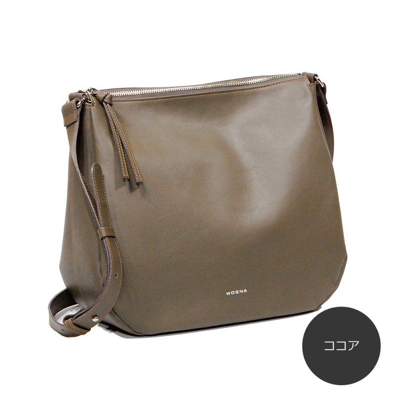 画像12: 【直営店限定】超撥水・超軽量レザーの大きめショルダーバッグ (12)